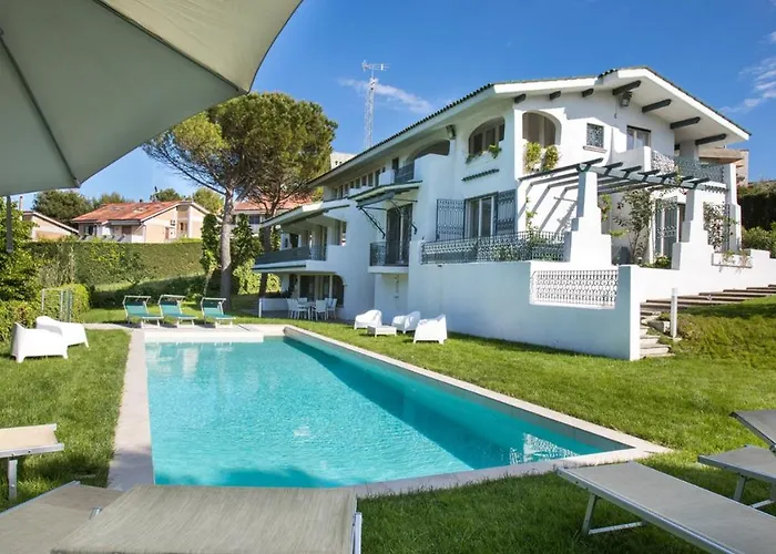 וילה Sarah 102 Emma ריצ'יונה