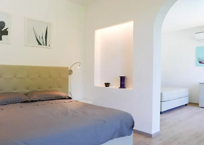 Sarah 102 Emma וילה