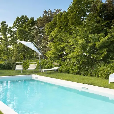 Sarah 102 Emma Riccione