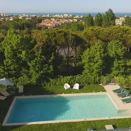 Sarah 102 Emma Villa Riccione