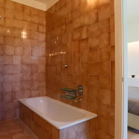 Sarah 102 Emma Villa Riccione