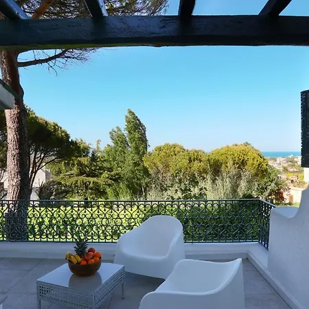 Villa Sarah 102 Emma Riccione