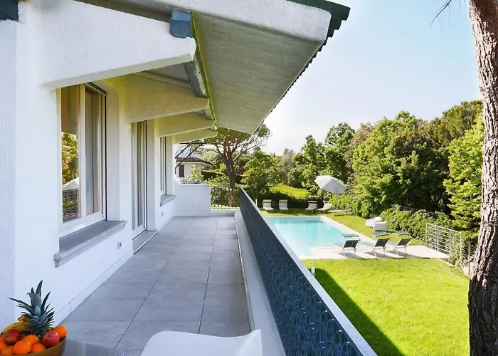 فيلة Sarah 102 Emma ريتشيوني